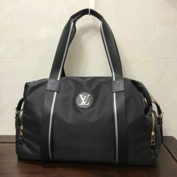 Travel bag that expresses individuality 2022SS LOUIS VUITTON Louis Vuitton
