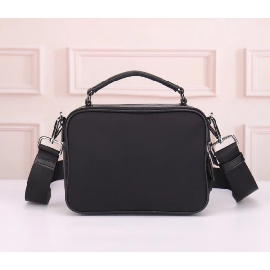 2022SS Men's Shoulder Bag Key to Fashion Style PRADA Prada 2022SS Men's Shoulder Bag Key to Fashion Style PRADA Prada