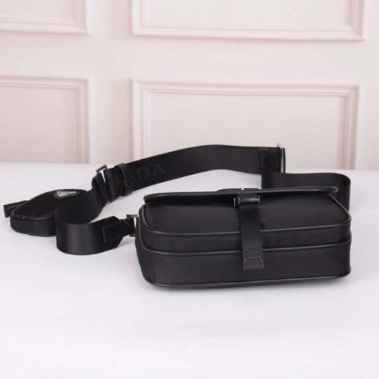 2022SS Men's Shoulder Bag Key to Fashion Style PRADA Prada 2022SS Men's Shoulder Bag Key to Fashion Style PRADA Prada