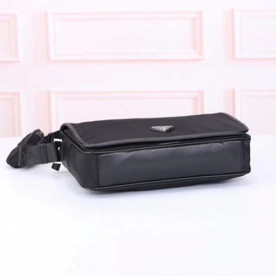2022SS Men's Shoulder Bag Next Hit Inevitable Brand PRADA Prada 2022SS Men's Shoulder Bag Next Hit Inevitable Brand PRADA Prada