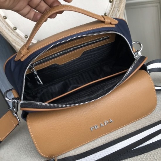 2022SS Men's Shoulder Bag Latest Fashion Points PRADA Prada 2022SS Men's Shoulder Bag Latest Fashion Points PRADA Prada