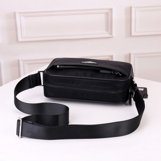 2022SS Men's Shoulder Bag New Summer PRADA Prada 2022SS Men's Shoulder Bag New Summer PRADA Prada