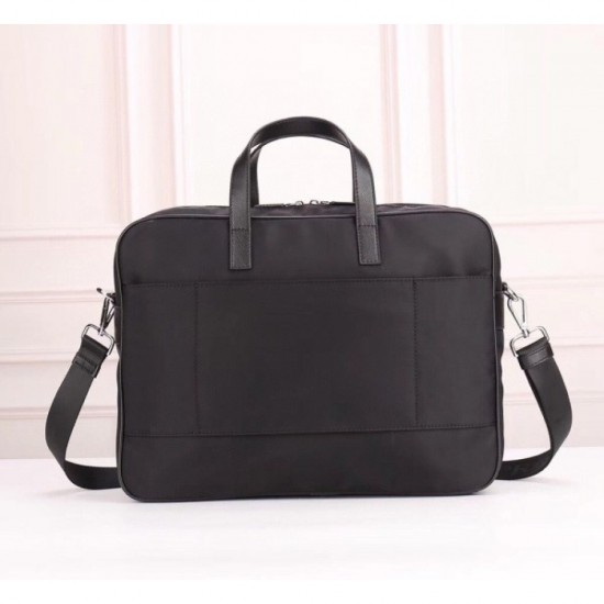 2022SS Men's Briefcase PRADA Prada, a popular brand that is deeply rooted in Japan 2022SS Men's Briefcase PRADA Prada, a popular brand that is deeply rooted in Japan