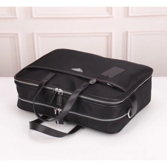2022SS Men's Briefcase PRADA Prada, a popular brand that is deeply rooted in Japan 2022SS Men's Briefcase PRADA Prada, a popular brand that is deeply rooted in Japan
