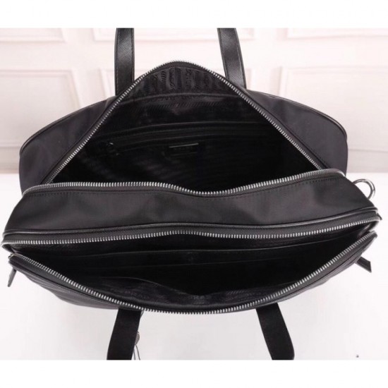 2022SS Men's Briefcase PRADA Prada, a popular brand that is deeply rooted in Japan 2022SS Men's Briefcase PRADA Prada, a popular brand that is deeply rooted in Japan