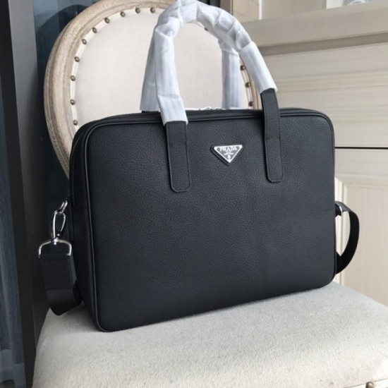 2022SS Men's Briefcase An item with a strong casualness PRADA Prada 2022SS Men's Briefcase An item with a strong casualness PRADA Prada