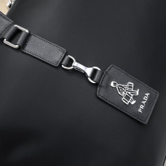 2022SS Travel bag PRADA Prada indispensable for coordination in spring and summer 2022SS Travel bag PRADA Prada indispensable for coordination in spring and summer