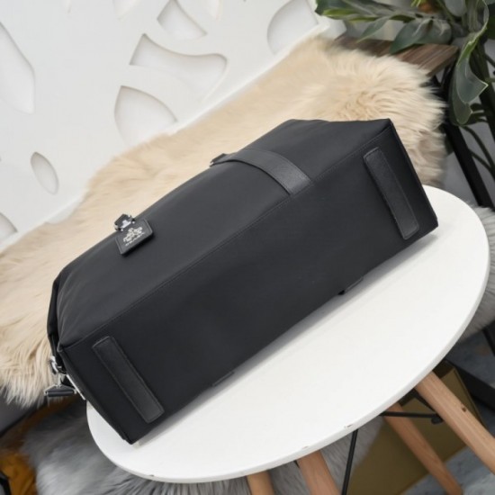 2022SS Travel bag PRADA Prada indispensable for coordination in spring and summer 2022SS Travel bag PRADA Prada indispensable for coordination in spring and summer