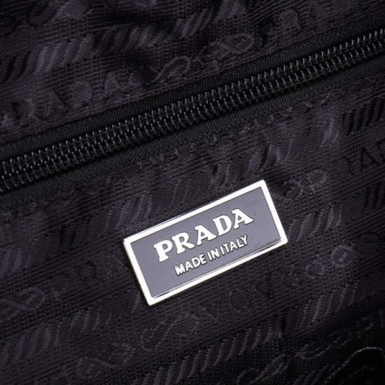 2022SS Travel bag A cool piece that makes a difference around PRADA Prada 2022SS Travel bag A cool piece that makes a difference around PRADA Prada