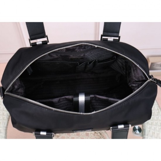 2022SS Travel bag A cool piece that makes a difference around PRADA Prada 2022SS Travel bag A cool piece that makes a difference around PRADA Prada