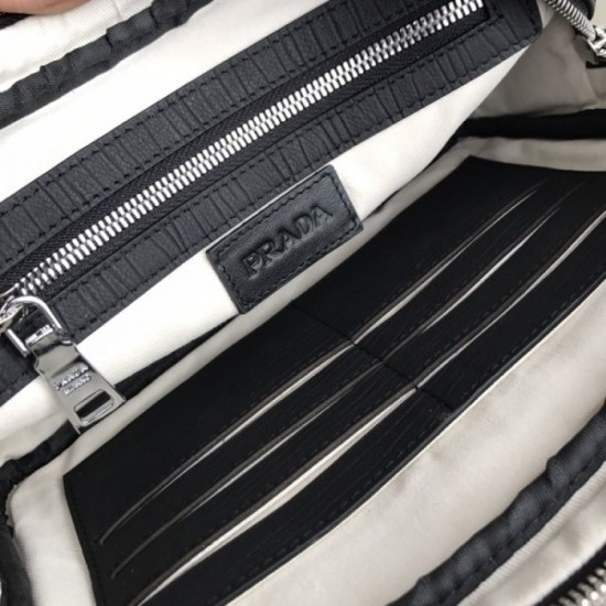 2022SS Men's Clutch Bag Style PRADA Prada for hot midsummer 2022SS Men's Clutch Bag Style PRADA Prada for hot midsummer