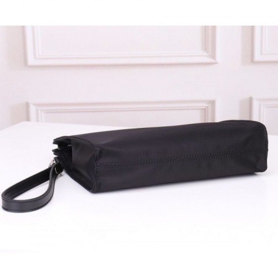 2022SS Men's Clutch Bag An item that brings out the texture PRADA Prada 2022SS Men's Clutch Bag An item that brings out the texture PRADA Prada