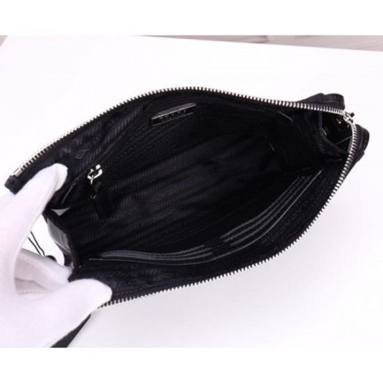 2022SS Men's Clutch Bag An item that brings out the texture PRADA Prada 2022SS Men's Clutch Bag An item that brings out the texture PRADA Prada