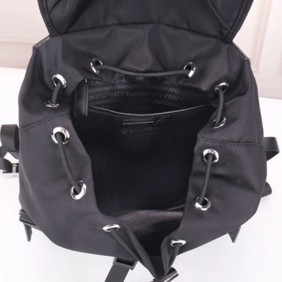 2022SS Men's Backpack PRADA Prada looks youthful and energetic 2022SS Men's Backpack PRADA Prada looks youthful and energetic