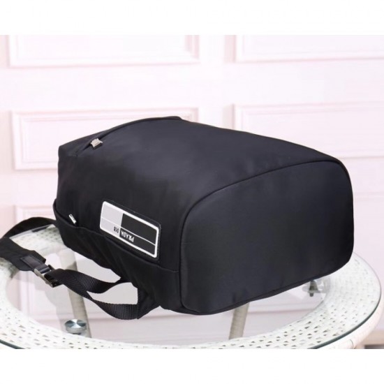 2022SS Men's Backpack Show me a calm atmosphere PRADA Prada 2022SS Men's Backpack Show me a calm atmosphere PRADA Prada