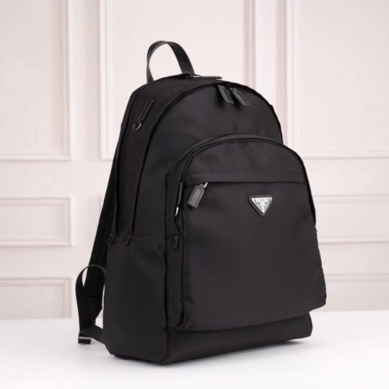 2022SS Men's backpack PRADA Prada, a popular brand that is deeply rooted in Japan 2022SS Men's backpack PRADA Prada, a popular brand that is deeply rooted in Japan