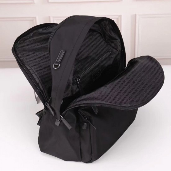 2022SS Men's backpack PRADA Prada, a popular brand that is deeply rooted in Japan 2022SS Men's backpack PRADA Prada, a popular brand that is deeply rooted in Japan