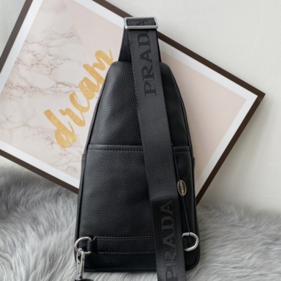 2022SS Men's chest bag Sold out There is no doubt that it will be a big success in the summer PRADA Prada 2022SS Men's chest bag Sold out There is no doubt that it will be a big success in the summer PRADA Prada
