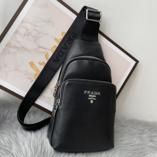2022SS Men's chest bag Sold out There is no doubt that it will be a big success in the summer PRADA Prada 2022SS Men's chest bag Sold out There is no doubt that it will be a big success in the summer PRADA Prada