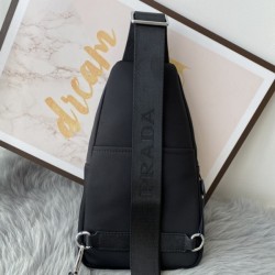 2022SS Men's Chest Bag This season's hottest trend PRADA Prada