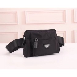 2022SS Men's waist bag PRADA Prada active in this spring / summer outfit