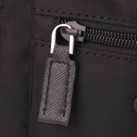 2022SS Men's waist bag PRADA Prada active in this spring / summer outfit 2022SS Men's waist bag PRADA Prada active in this spring / summer outfit