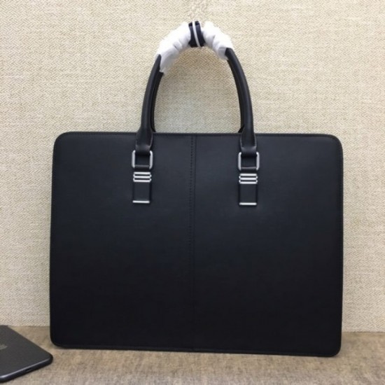 A briefcase that you can fully enjoy this summer 2022SS PRADA Prada A briefcase that you can fully enjoy this summer 2022SS PRADA Prada