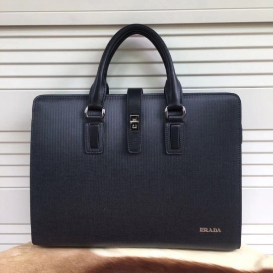 This summer's new work to attract attention Briefcase 2022SS PRADA Prada This summer's new work to attract attention Briefcase 2022SS PRADA Prada