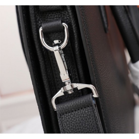 A briefcase that you can fully enjoy this summer 2022SS PRADA Prada A briefcase that you can fully enjoy this summer 2022SS PRADA Prada