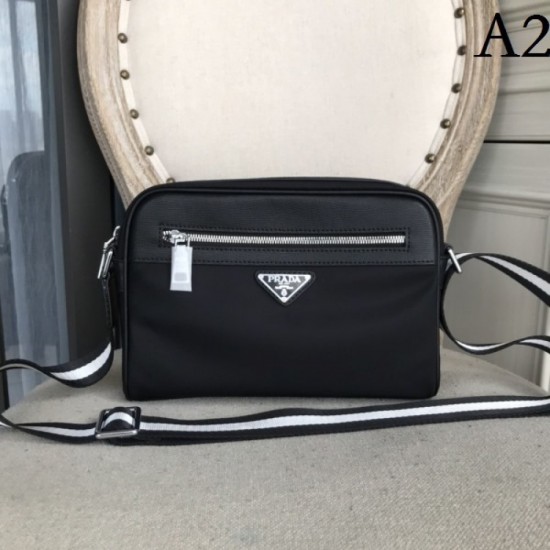 Super rare hard-to-find shoulder bag 2022SS PRADA Prada Super rare hard-to-find shoulder bag 2022SS PRADA Prada