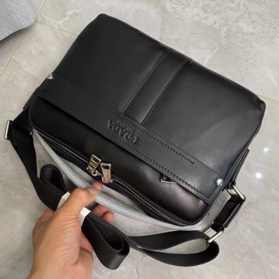 Ideal for daily use Shoulder bag 2022SS PRADA Prada Ideal for daily use Shoulder bag 2022SS PRADA Prada