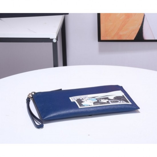 Spring/Summer arrival Not yet released in Japan Clutch bag 2022SS PRADA Prada Spring/Summer arrival Not yet released in Japan Clutch bag 2022SS PRADA Prada