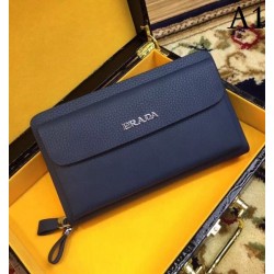 Summer essential items Clutch bag 2022SS PRADA Prada