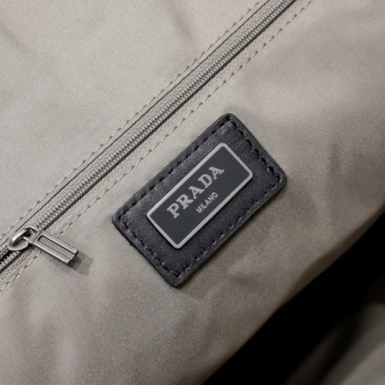 A feeling of omission and comfort-oriented backpack 2022SS PRADA Prada A feeling of omission and comfort-oriented backpack 2022SS PRADA Prada