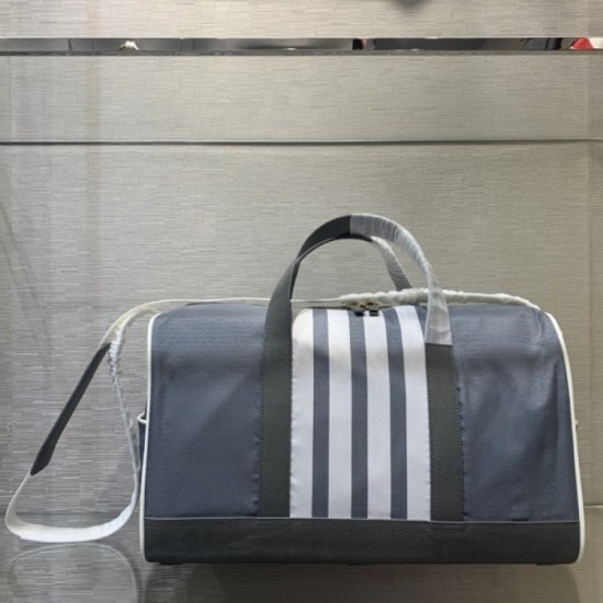 2022SS Travel bag THOM BROWNE, which is popular among fashionable people 2022SS Travel bag THOM BROWNE, which is popular among fashionable people