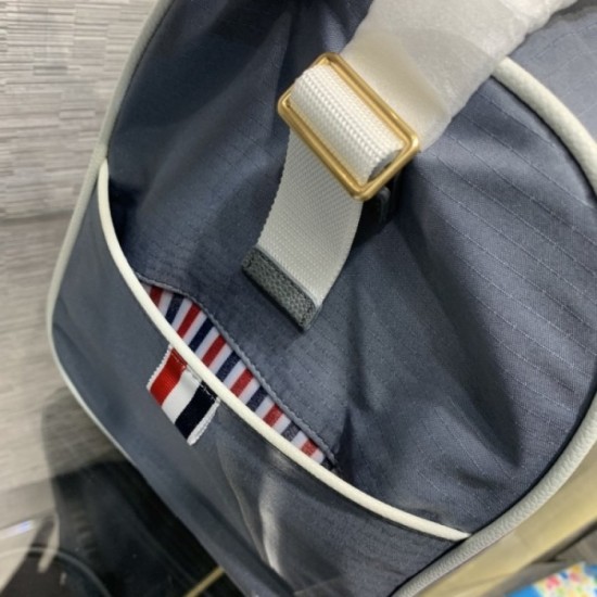 2022SS Travel bag THOM BROWNE, which is popular among fashionable people 2022SS Travel bag THOM BROWNE, which is popular among fashionable people