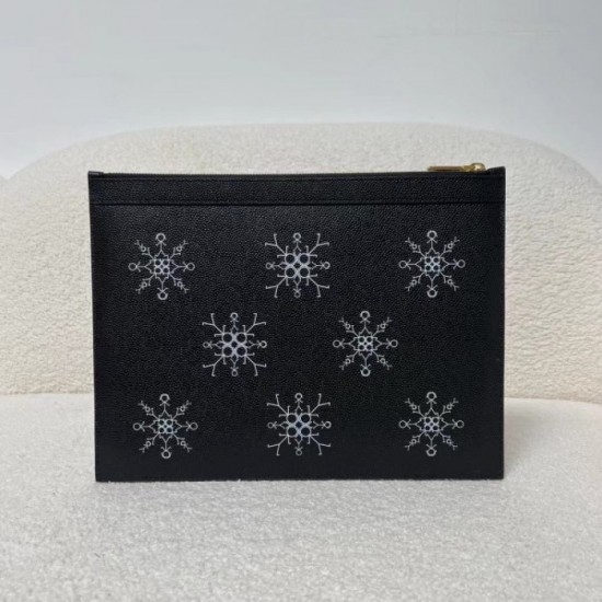 2022SS Men's Clutch Bag THOM BROWNE Thom Browne that can be used regardless of the scene 2022SS Men's Clutch Bag THOM BROWNE Thom Browne that can be used regardless of the scene