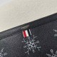 2022SS Men's Clutch Bag THOM BROWNE Thom Browne that can be used regardless of the scene 2022SS Men's Clutch Bag THOM BROWNE Thom Browne that can be used regardless of the scene