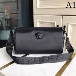 2022SS Men's Shoulder Bag Favorite Style VERSACE Versace