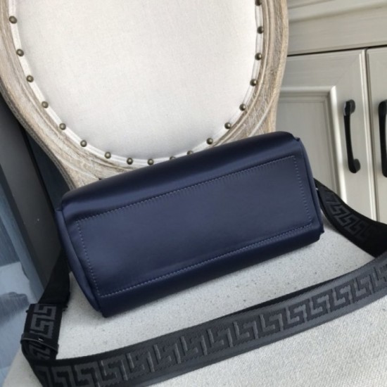 2022SS Men's Shoulder Bag Favorite Style VERSACE Versace 2022SS Men's Shoulder Bag Favorite Style VERSACE Versace