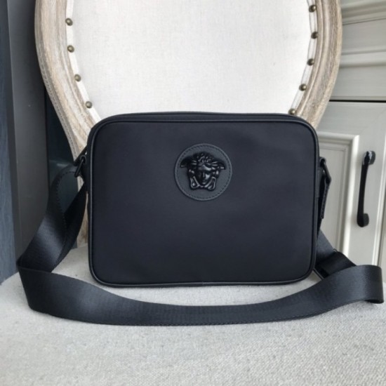 2022SS Men's Shoulder Bag Favorite Design VERSACE Versace 2022SS Men's Shoulder Bag Favorite Design VERSACE Versace