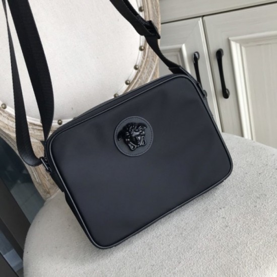 2022SS Men's Shoulder Bag Favorite Design VERSACE Versace 2022SS Men's Shoulder Bag Favorite Design VERSACE Versace