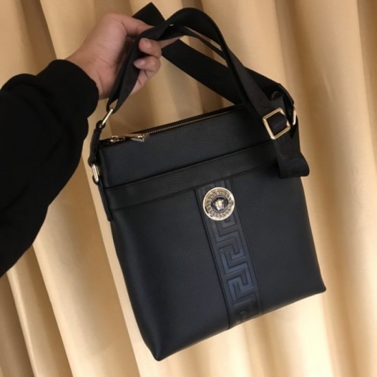 2022SS Men's Shoulder Bag Make me look like an adult VERSACE Versace 2022SS Men's Shoulder Bag Make me look like an adult VERSACE Versace