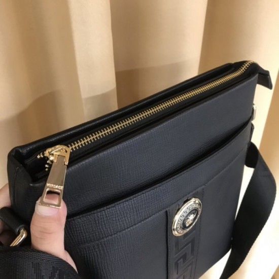 2022SS Men's Shoulder Bag Make me look like an adult VERSACE Versace 2022SS Men's Shoulder Bag Make me look like an adult VERSACE Versace