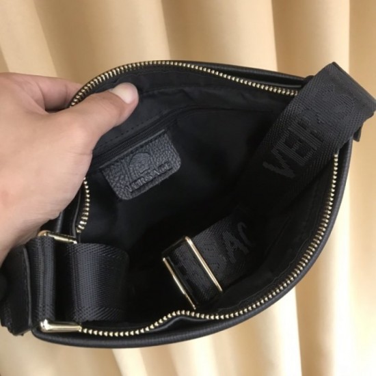 2022SS Men's Shoulder Bag Make me look like an adult VERSACE Versace 2022SS Men's Shoulder Bag Make me look like an adult VERSACE Versace