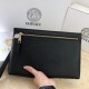 2022SS Men's Clutch Bag Enjoy trendy outfits VERSACE Versace 2022SS Men's Clutch Bag Enjoy trendy outfits VERSACE Versace