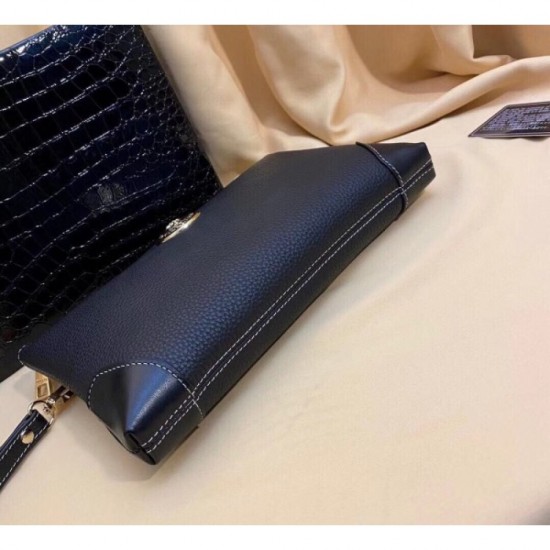 2022SS Men's Clutch Bag Finished in a unique impression VERSACE Versace 2022SS Men's Clutch Bag Finished in a unique impression VERSACE Versace
