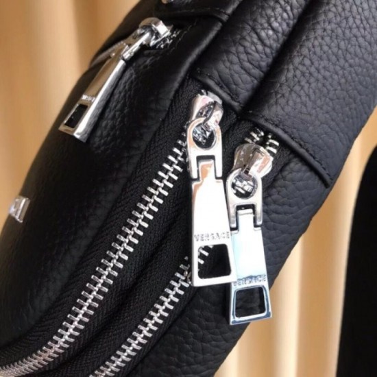 2022SS Men's Chest Bag Popular Spring / Summer Collection VERSACE Versace 2022SS Men's Chest Bag Popular Spring / Summer Collection VERSACE Versace