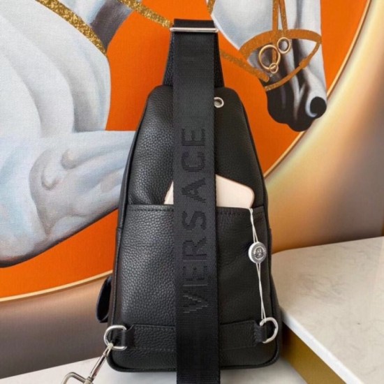 2022SS Men's Chest Bag Featured Summer Fineties VERSACE Versace 2022SS Men's Chest Bag Featured Summer Fineties VERSACE Versace