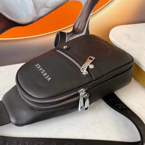 2022SS Men's Chest Bag Featured Summer Fineties VERSACE Versace 2022SS Men's Chest Bag Featured Summer Fineties VERSACE Versace